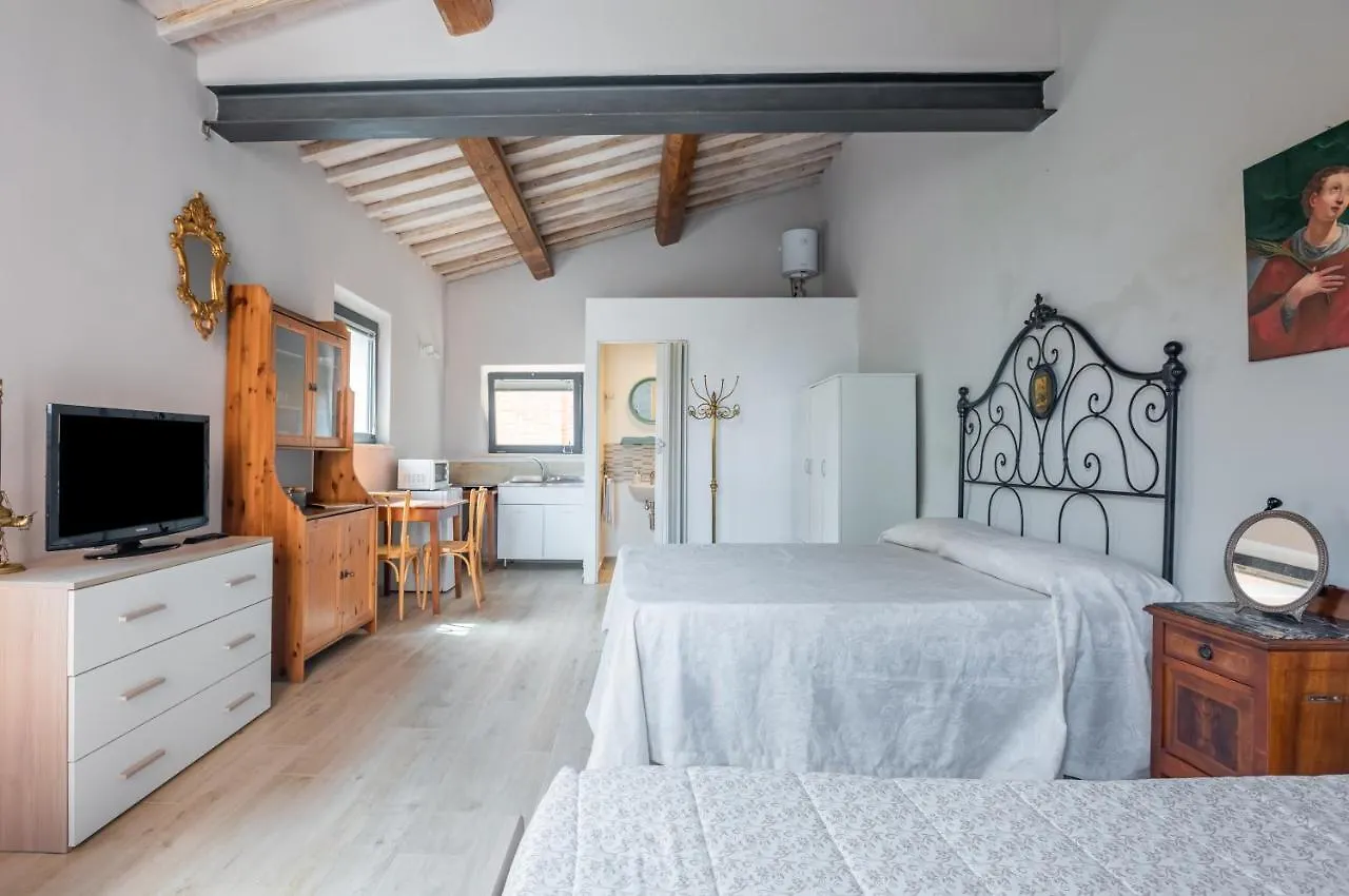 Appartamento Siena- Porta Romana Lovely Studio With Parking! Italia